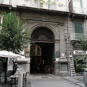 Vesuvius Luxury , Nápoles Italia