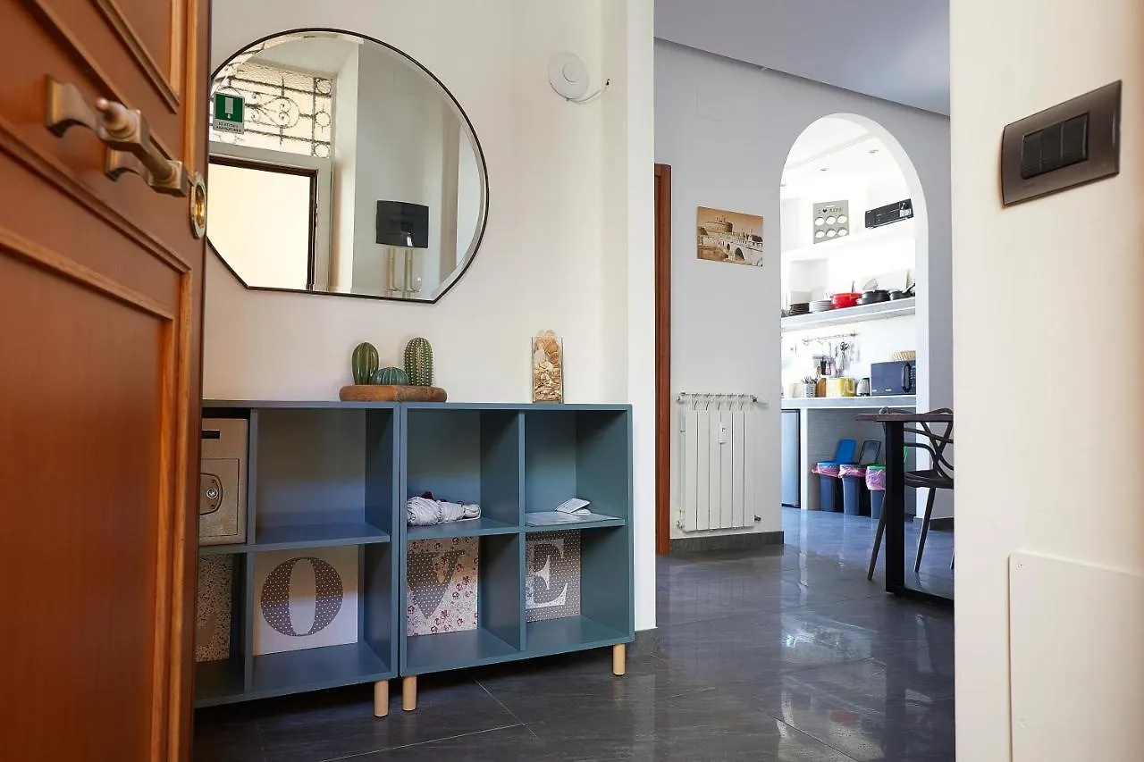Apartment In Front Of St Peter'S Square And Vatican Museums - Mypad In Rome Italy